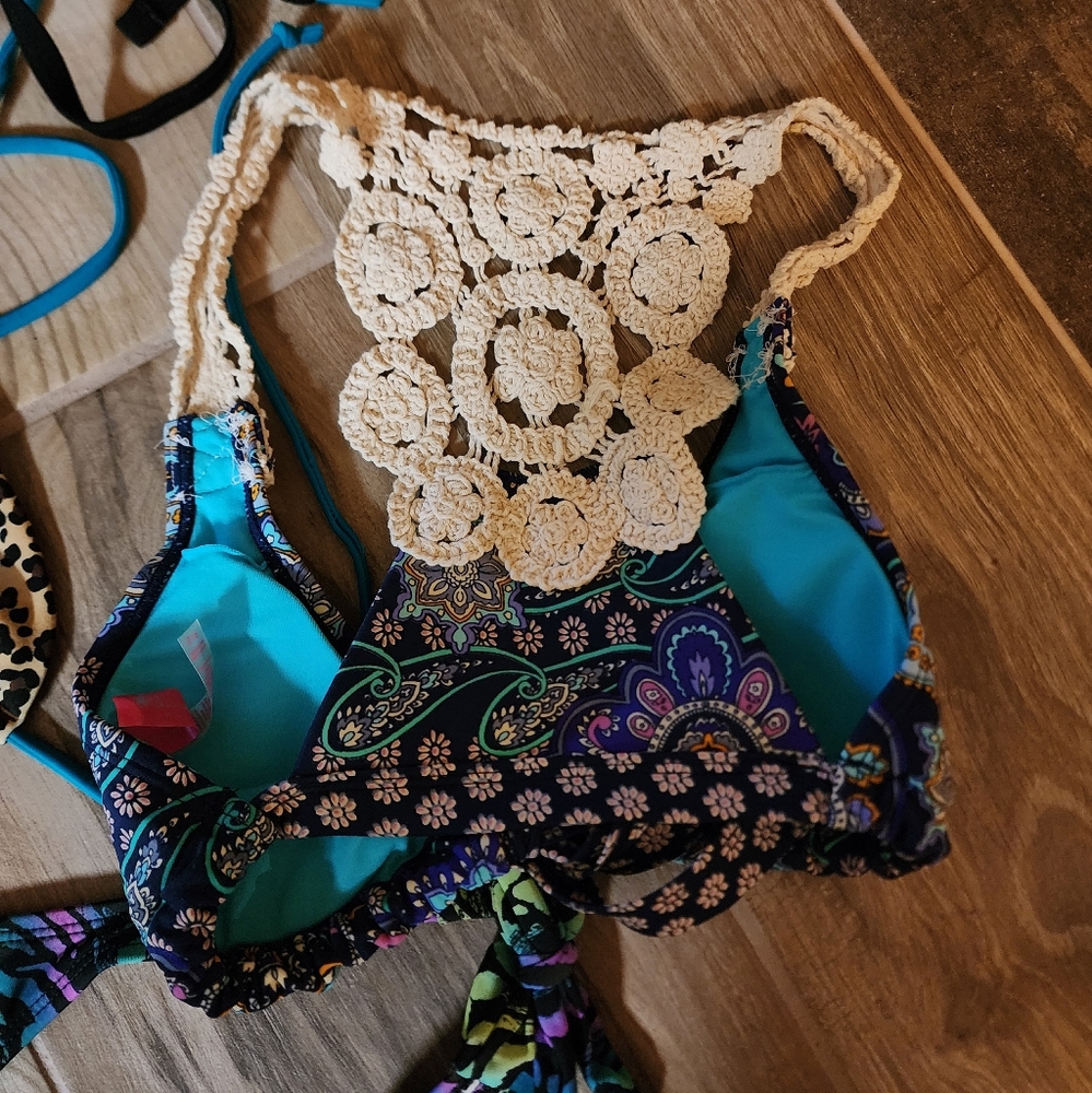 Bikini Bundle - Picture 16 of 16